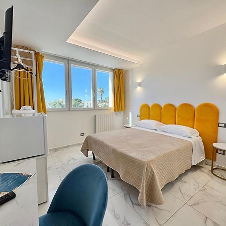 Romano'S Luxury Stay B&B Бари Экстерьер фото