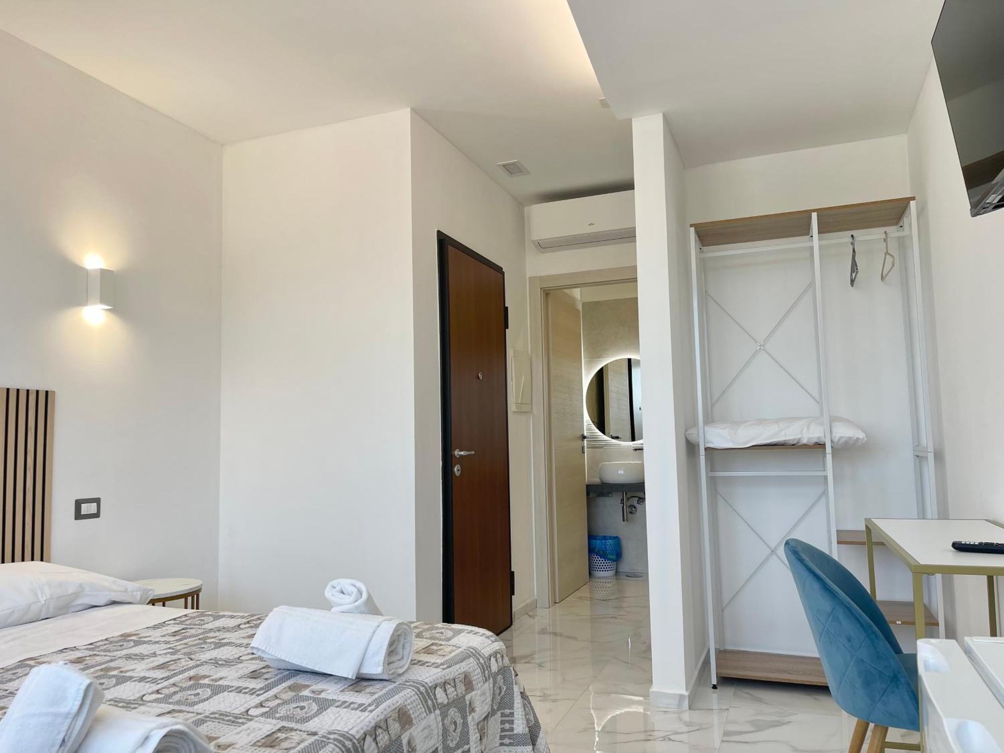 Romano'S Luxury Stay B&B Бари Экстерьер фото