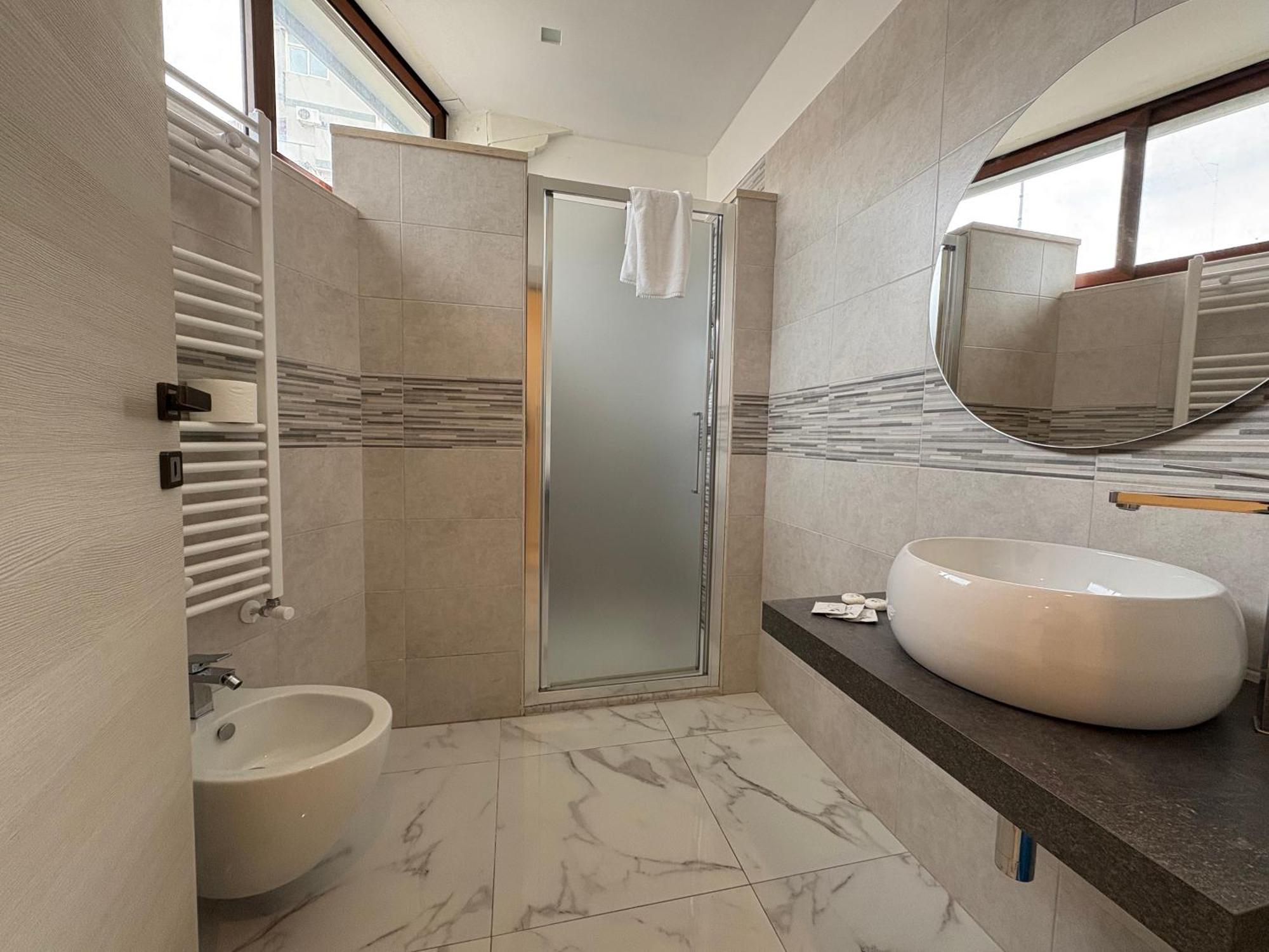 Romano'S Luxury Stay B&B Бари Экстерьер фото