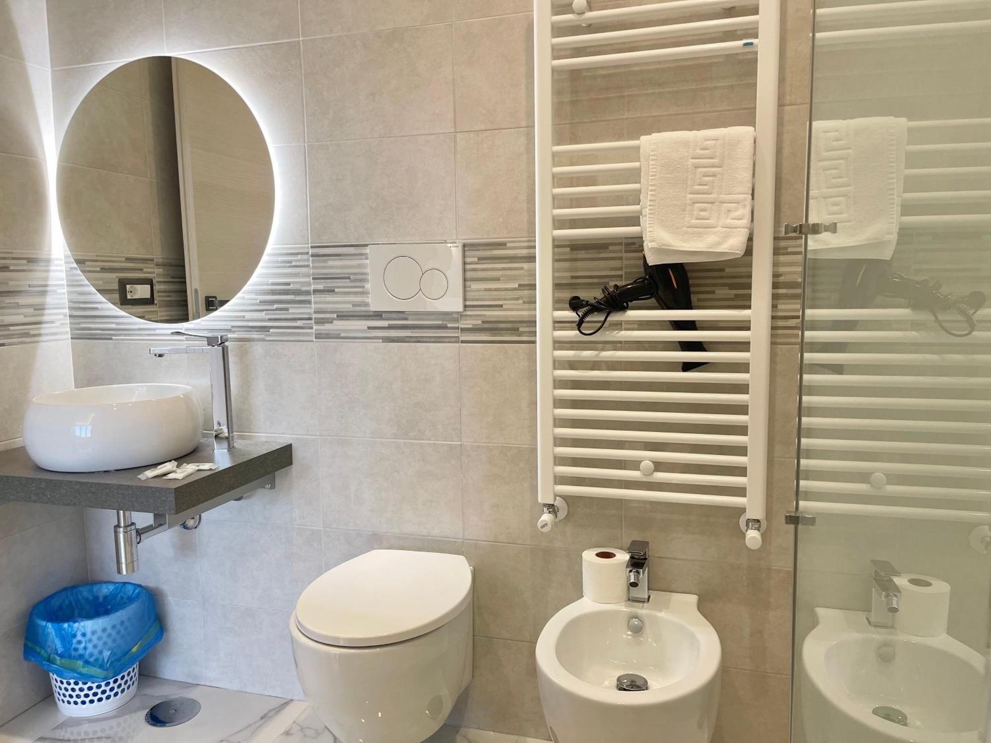 Romano'S Luxury Stay B&B Бари Экстерьер фото